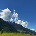 In Near Slopes Stuhlfelden