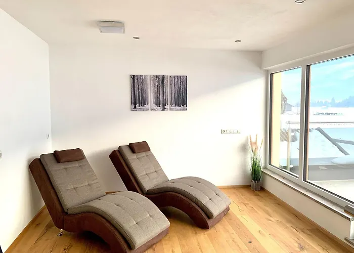 In Near Slopes * Stuhlfelden